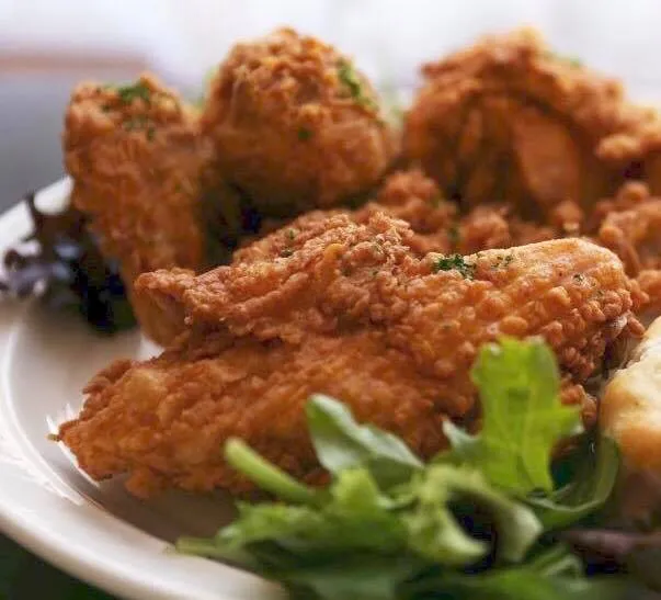 24293980-1922578387772136-3193859398565065318-n_library_74322