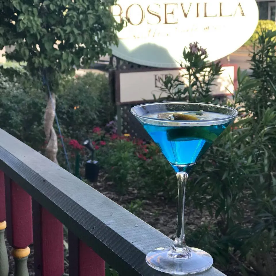 28795984-2033244706705503-1421795515227449345-n_library_74329