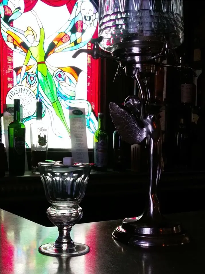 29244303-2043450562351584-1185442472938595355-n_library_74330