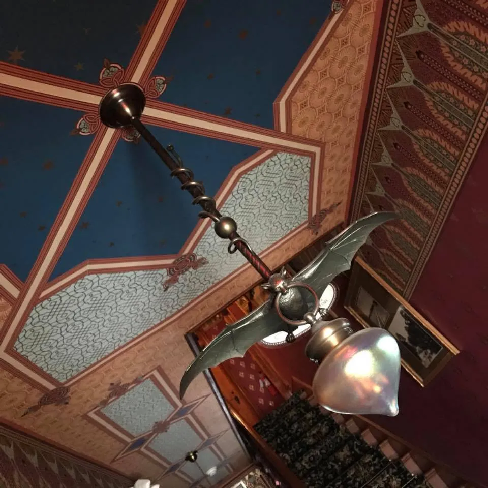 29257873-2042061512490489-5176045460123257744-n_library_74331